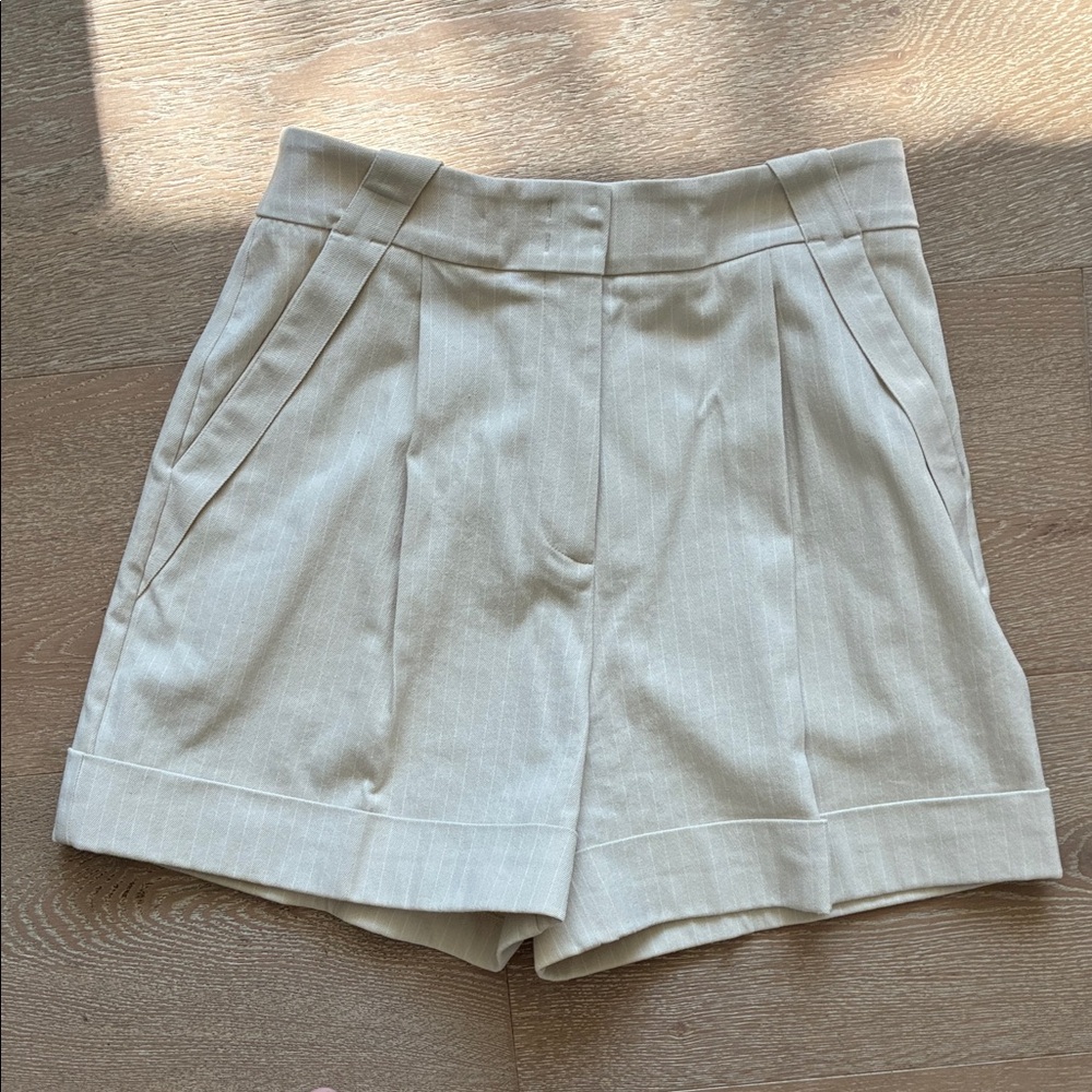 Piazza Sempione High Waist Beige Shorts